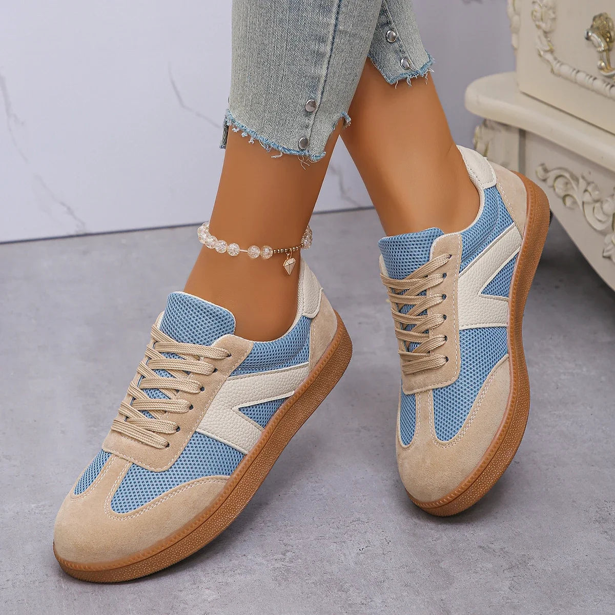 Avery | Women’s Retro Low-Top Sneakers