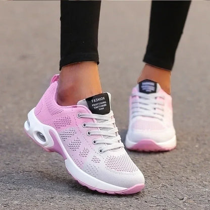 Hollis | Women’s Rounded Toe Lace-Up Sneakers