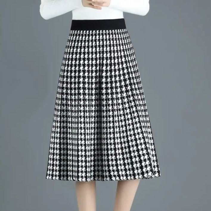 Fiona | Women’s Houndstooth Midi Skirt