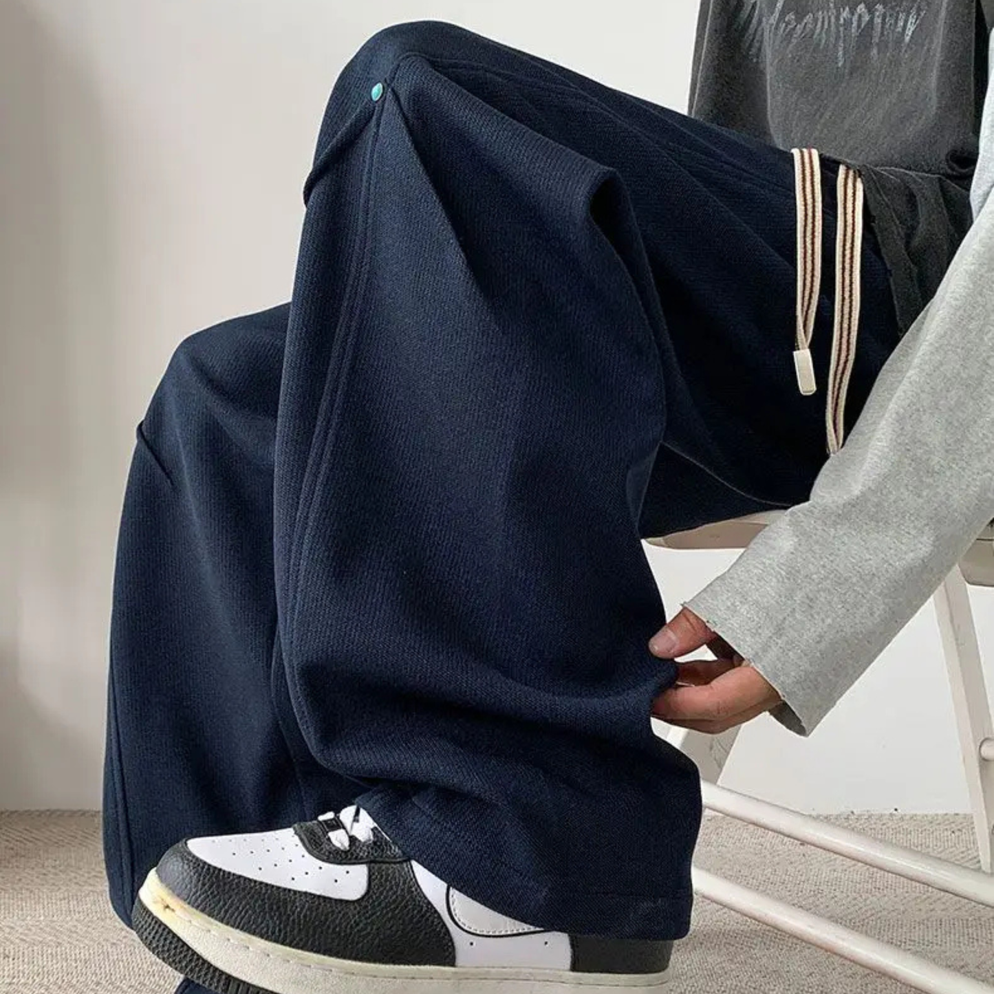 Miles | Men’s Panel-Cut Relaxed Fit Sweatpants