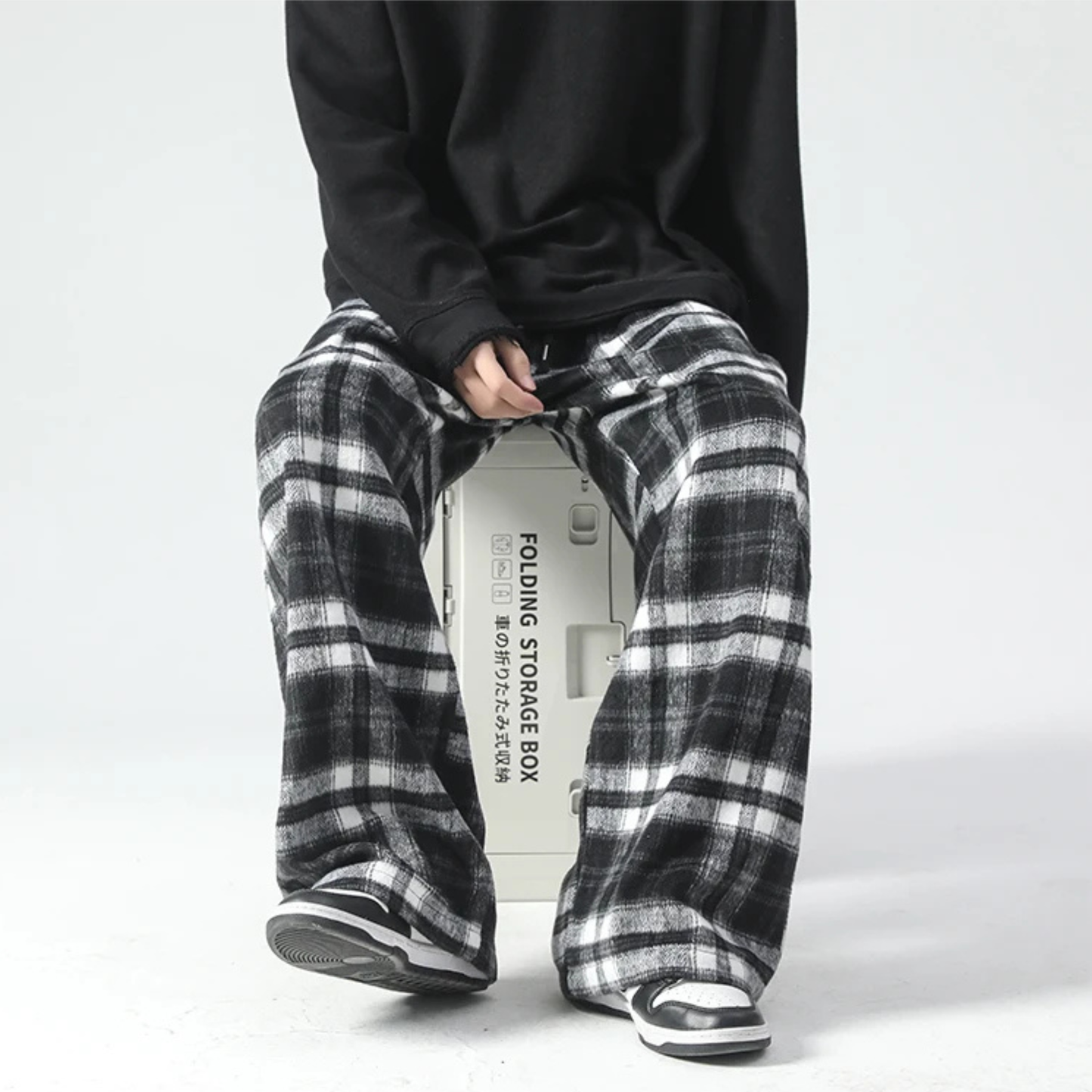 Micah | Men's Pleated Pants with Relaxed Fit