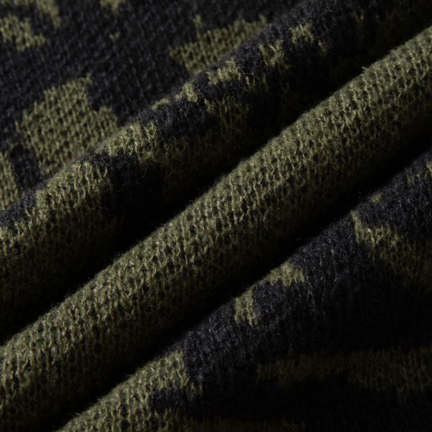 Caleb | Men’s Graphic Eye Knit Spring Sweater