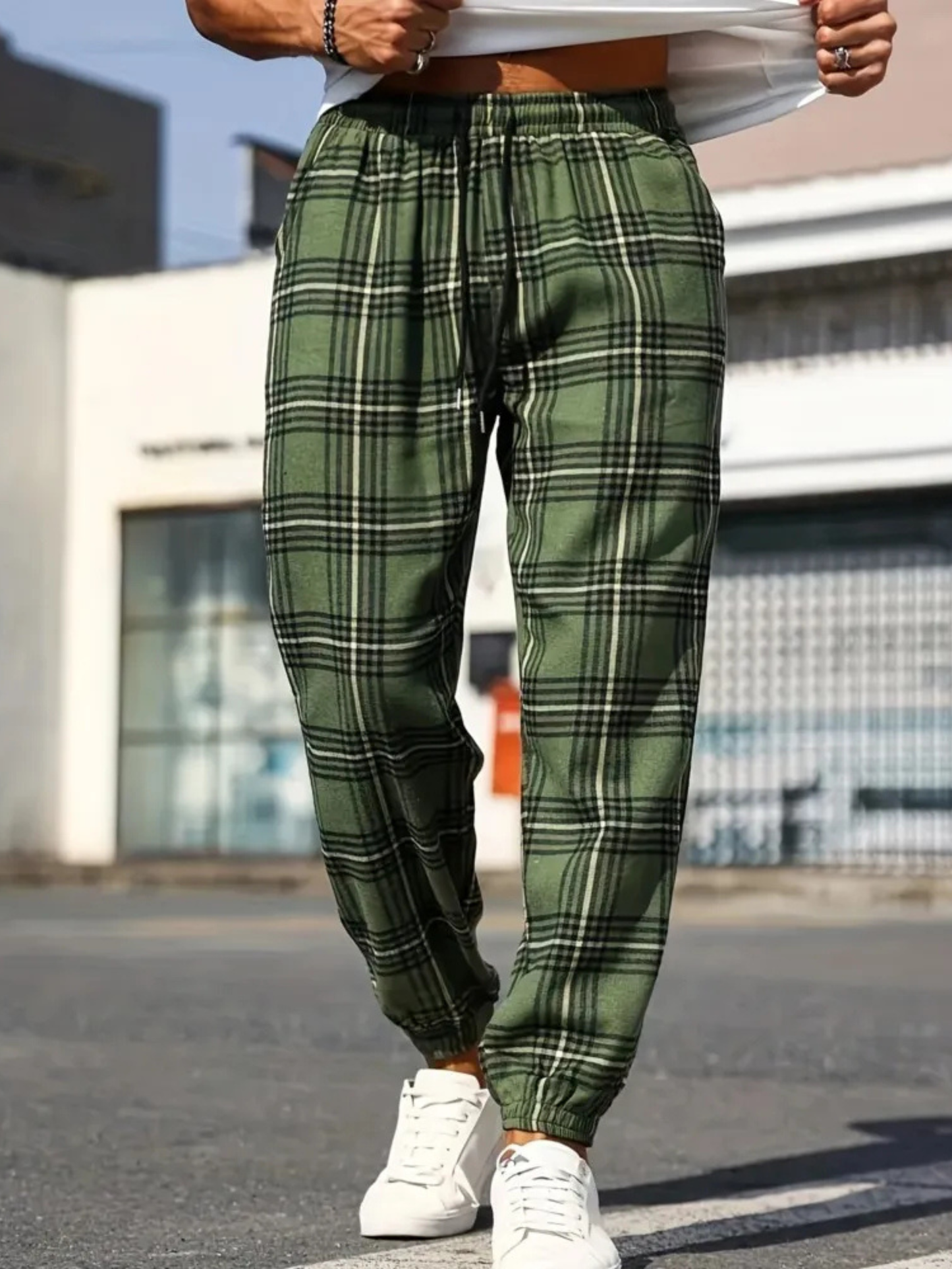 Grayson | Men’s Plaid Tapered Casual Trousers