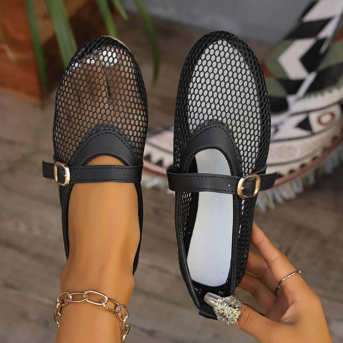 Lydia | Women’s Mesh Mary Jane Flats