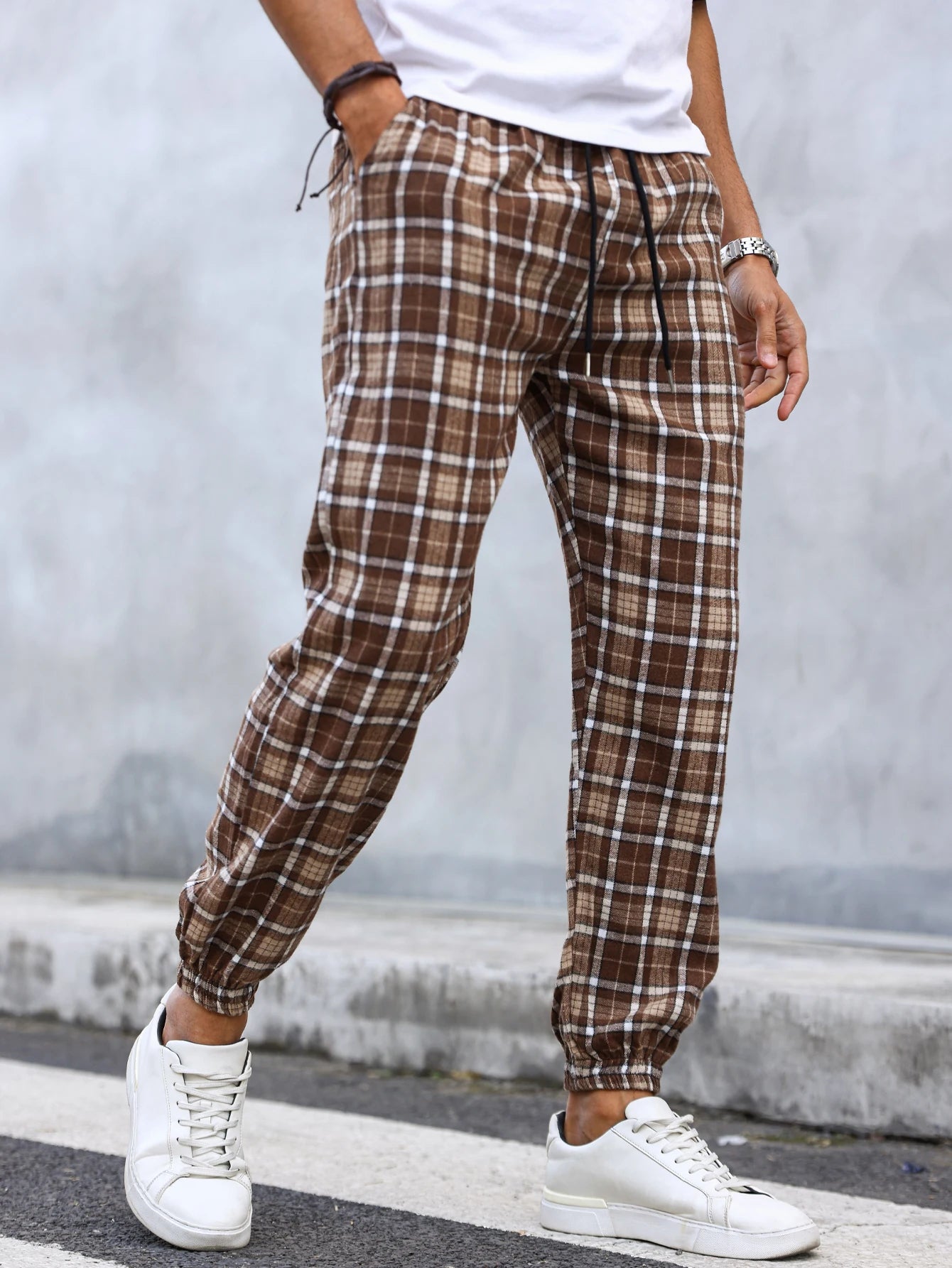 Grayson | Men’s Plaid Tapered Casual Trousers