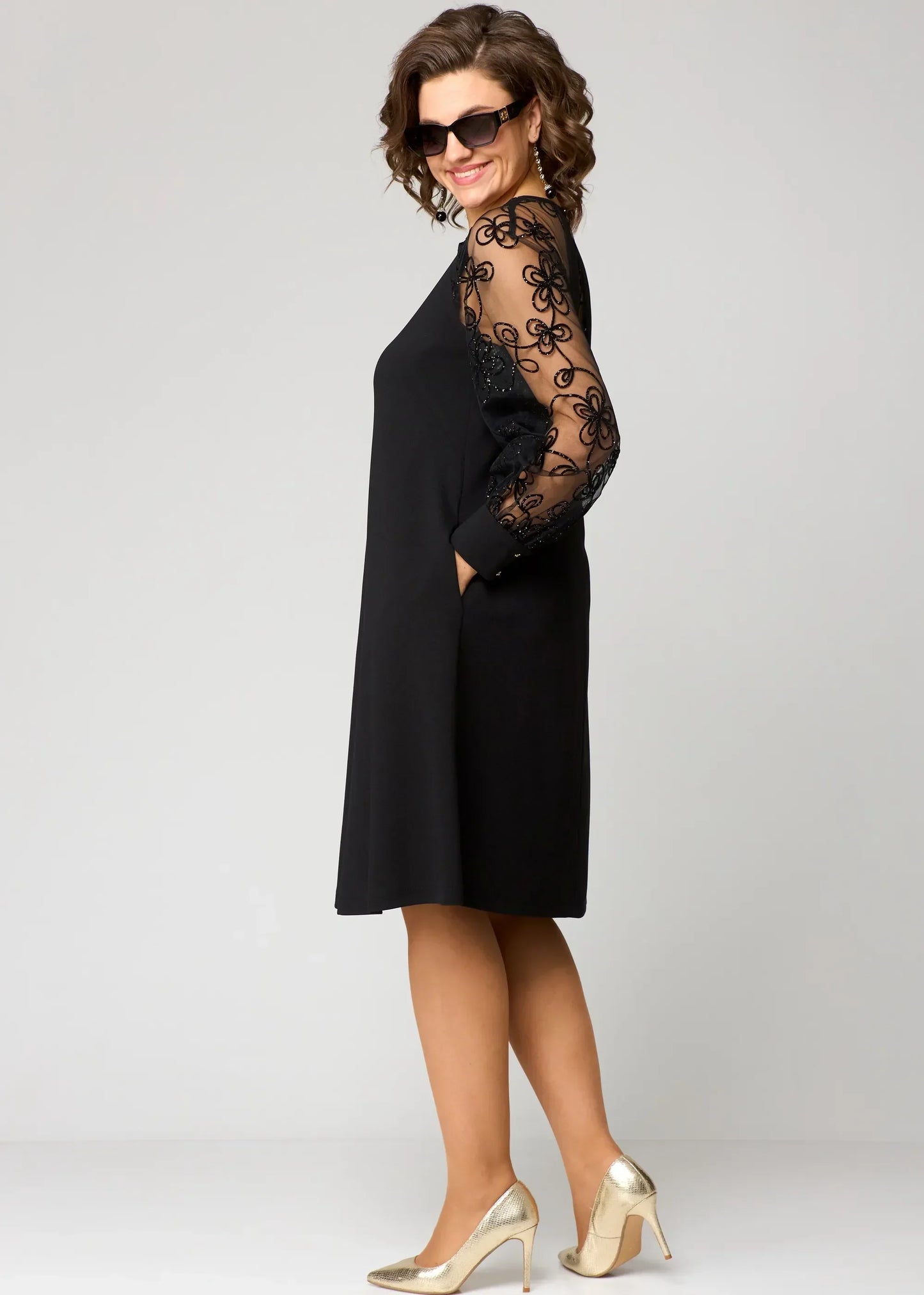 Delaney | Women’s Elegant Lace Sleeve Midi Dress