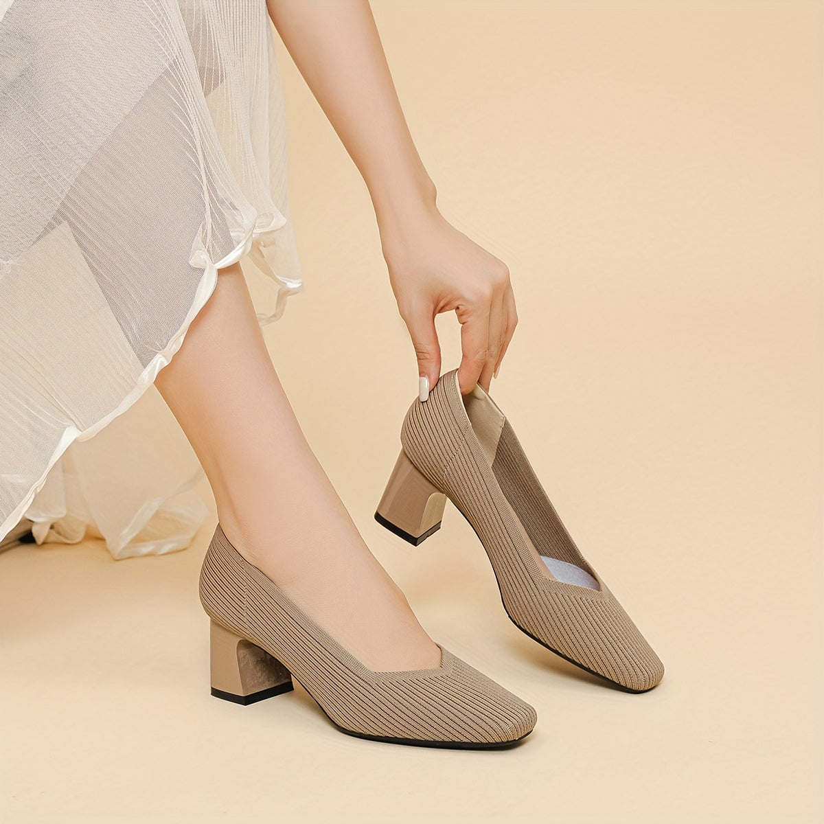 Monroe | Women’s Textured Block Heel Pumps