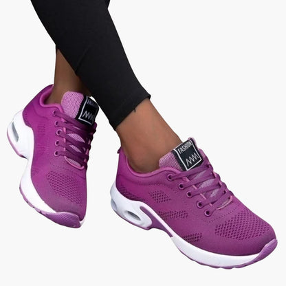 Hollis | Women’s Rounded Toe Lace-Up Sneakers