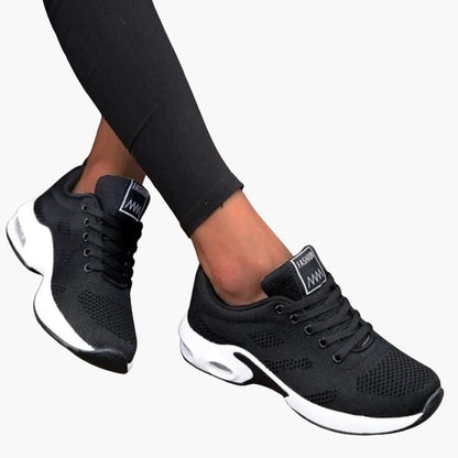 Hollis | Women’s Rounded Toe Lace-Up Sneakers