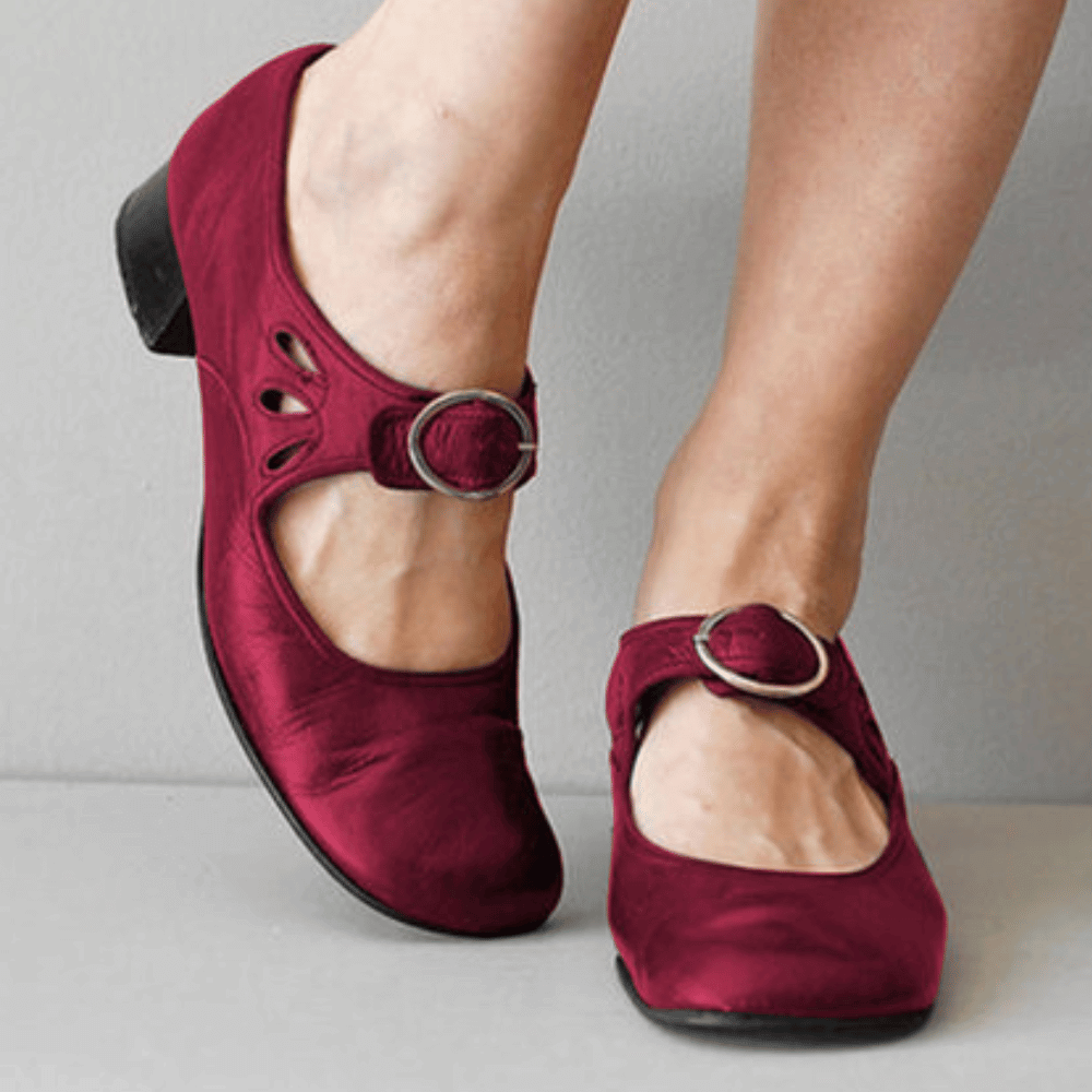 Elowyn | Women’s Medieval Classic Sandals