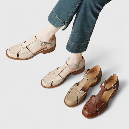 Daphne | Women’s Buckle Strap Closed Toe Sandals
