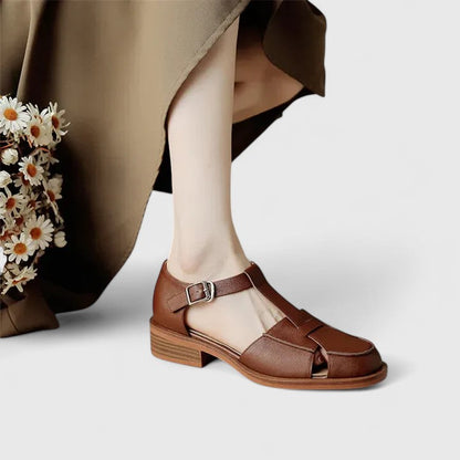 Daphne | Women’s Buckle Strap Closed Toe Sandals