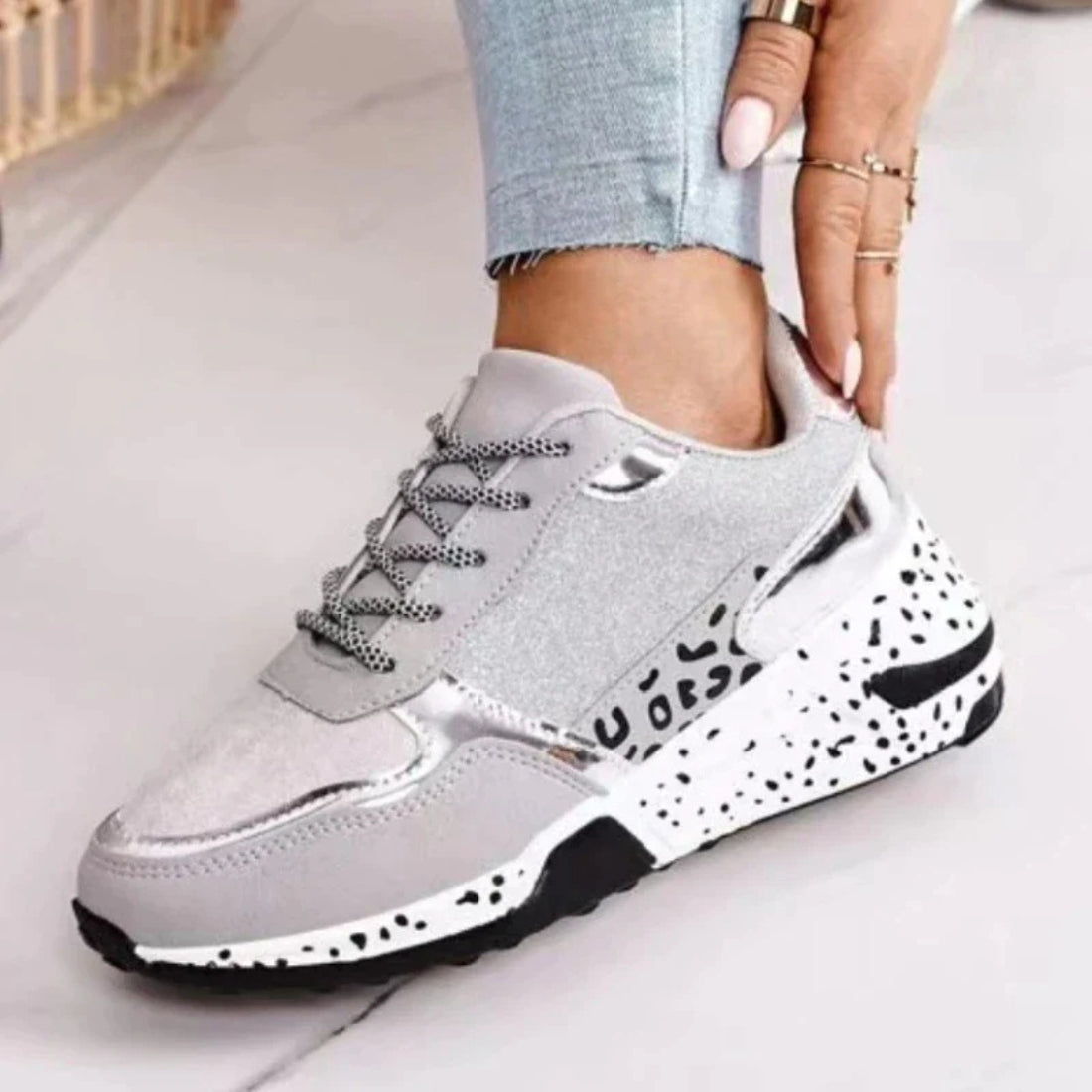 Kinsley | Women’s Breathable Flat Comfort Sneakers