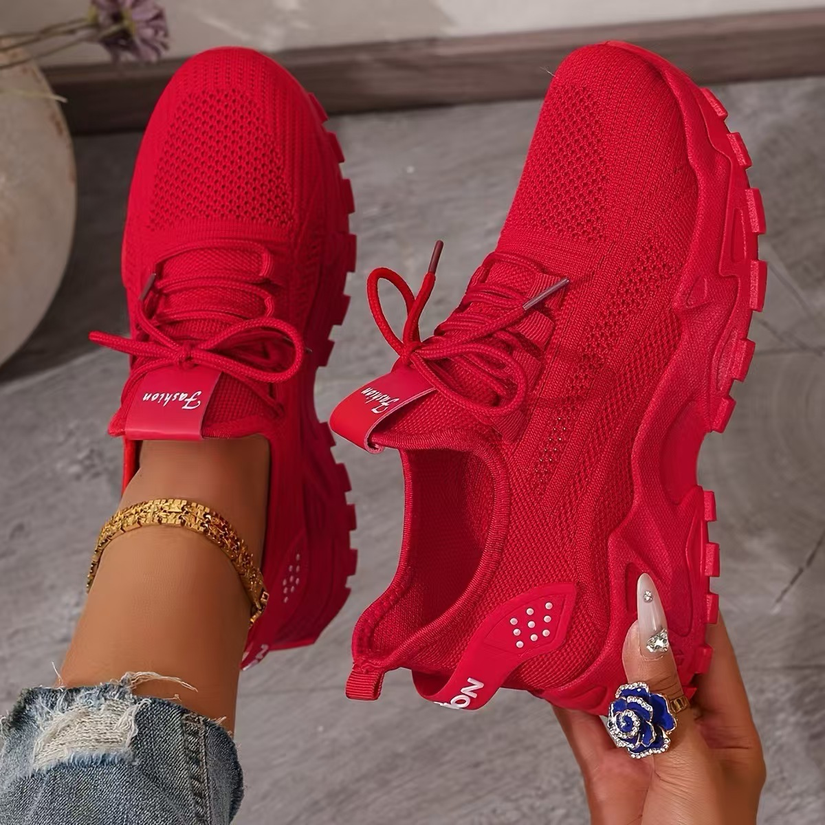 Maica | Women’s Orthopedic Lace Up Cushion Sneakers